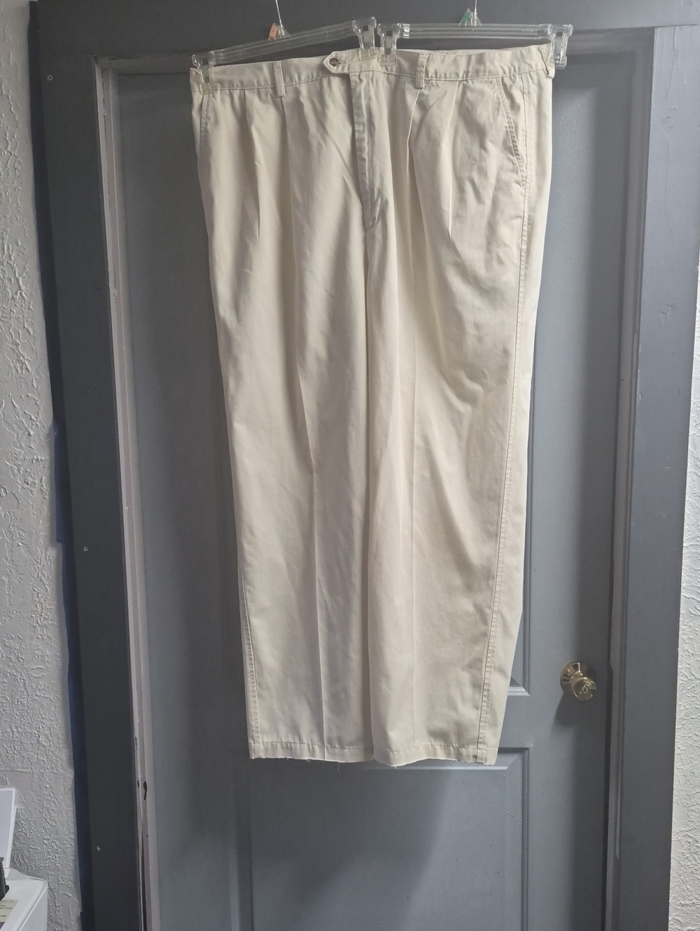 Cutter & Buck Light Beige Straight-Leg Chinos